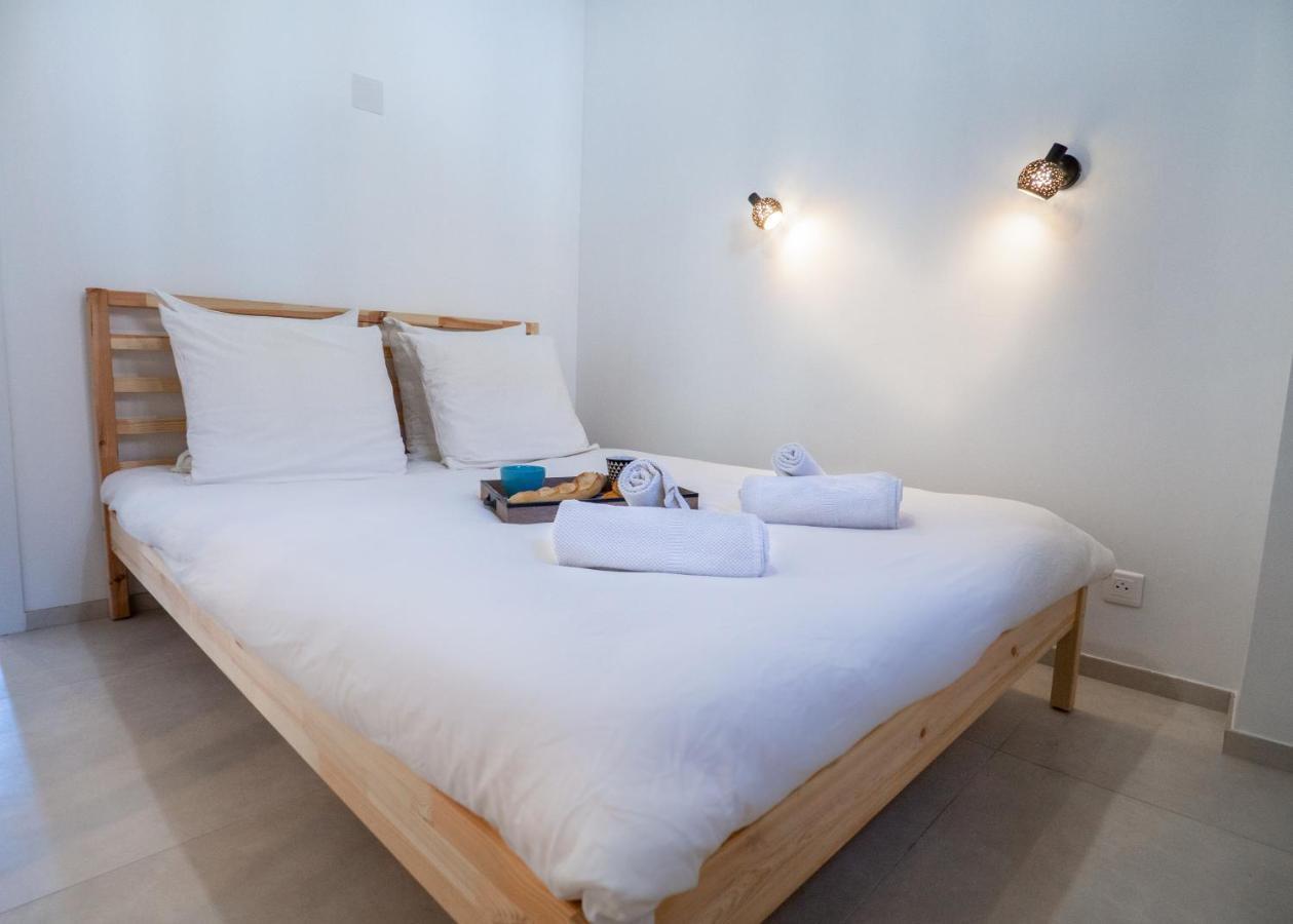 Grand 4 Pieces Centre De Apartment